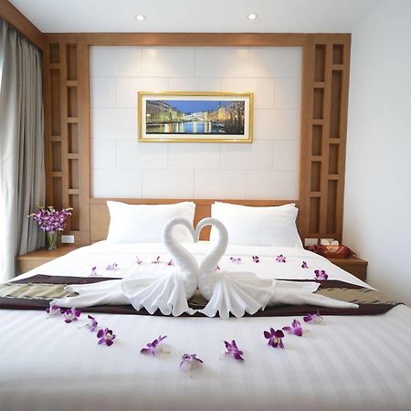 The Patong Center Hotel Phuket Exterior photo